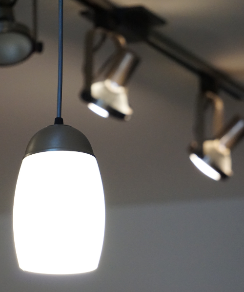 A group of lights hanging from a ceiling